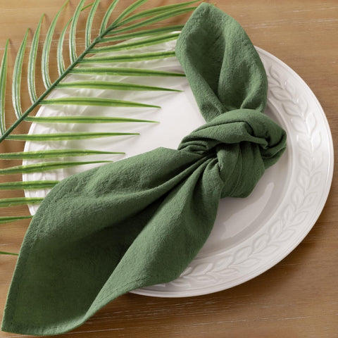 Socomi wrinkle-free cotton napkins close-up showing natural dye for crisp tables.