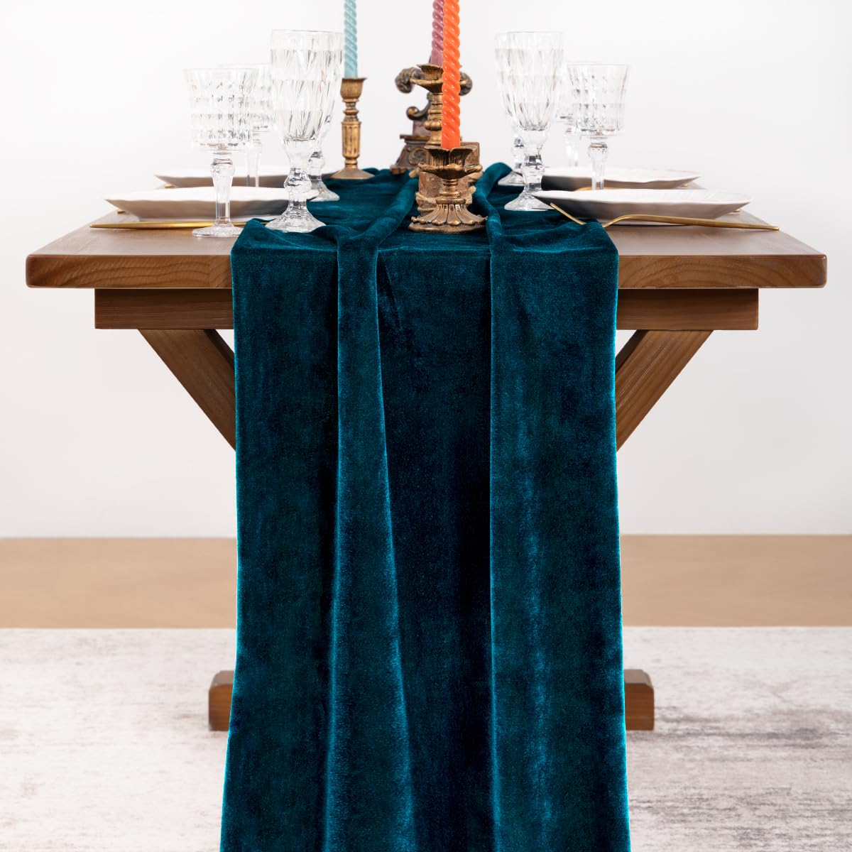 Socomi Peacock Velvet Table Runner edge stitching highlights craftsmanship