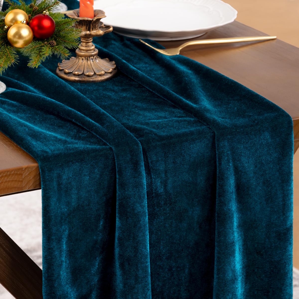 Socomi Peacock Velvet Table Runner in full table setup enhances dining ambiance