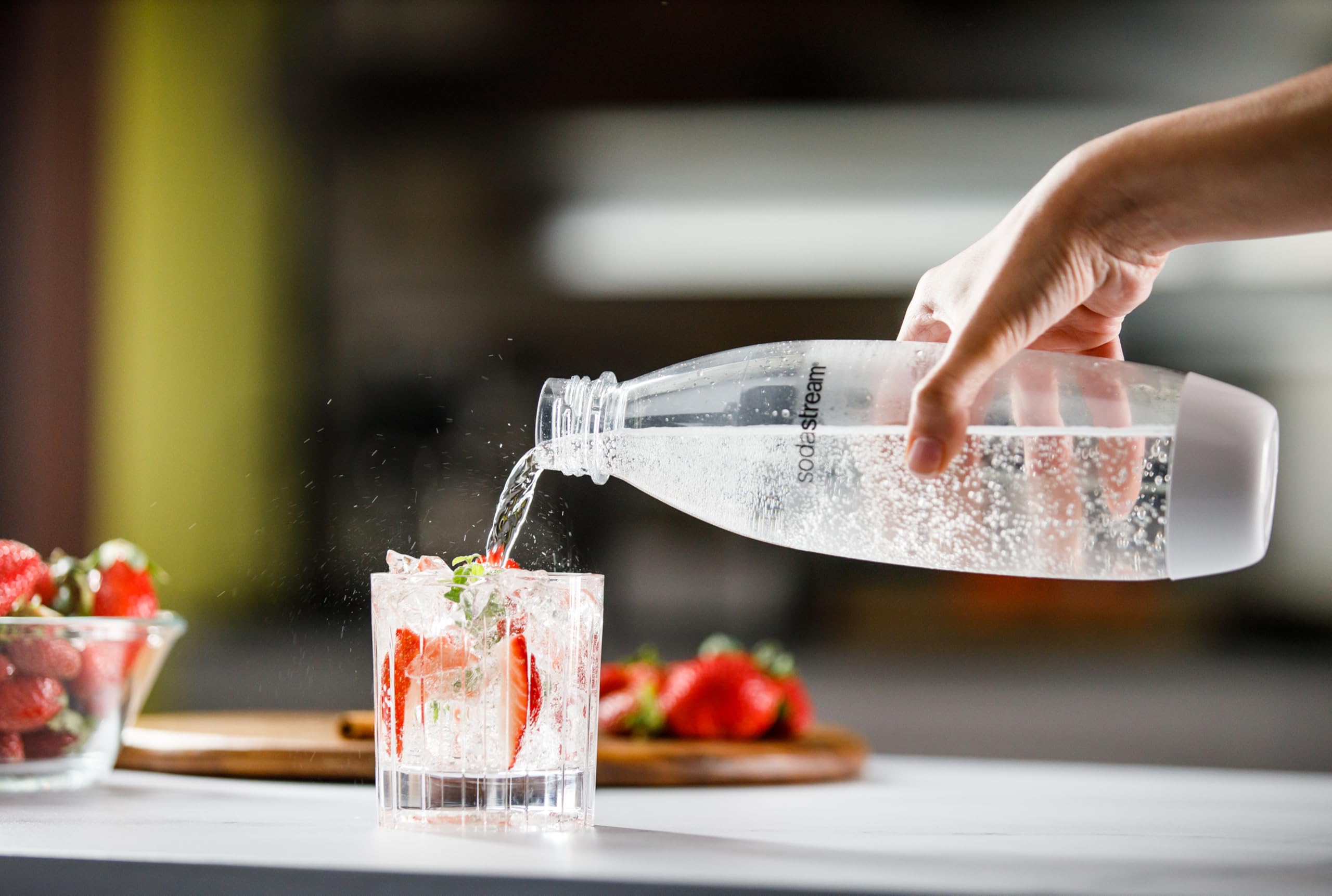 Sodastream BPA-free 1L bottle highlights safe, reusable material