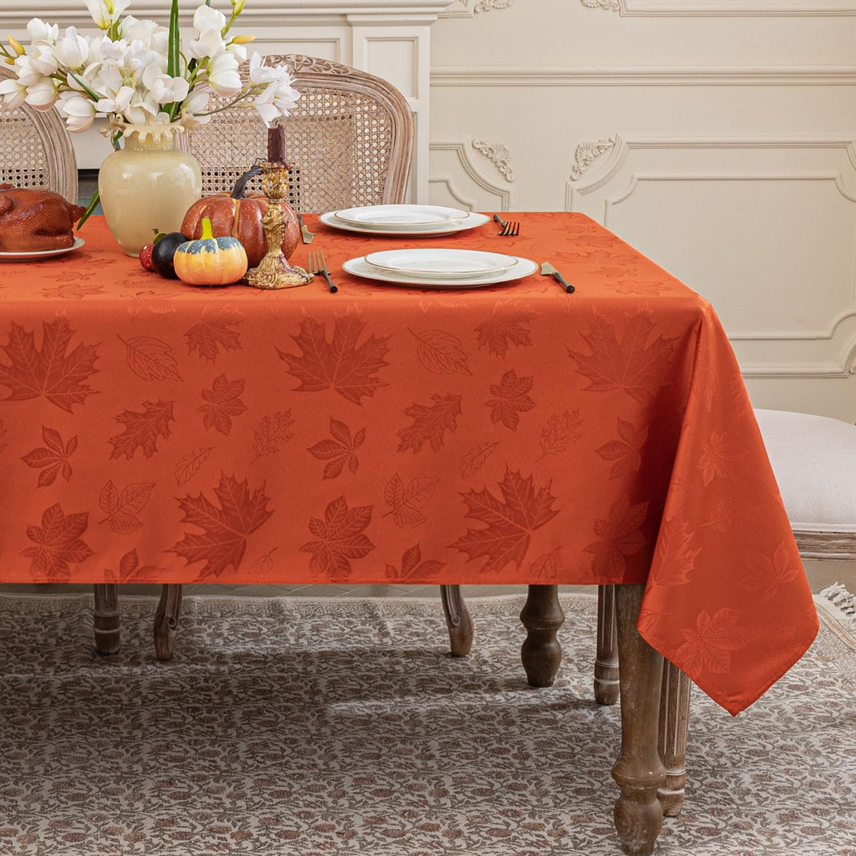 Softalker fall jacquard tablecloth with maple leaves enhances autumn dining ambiance.