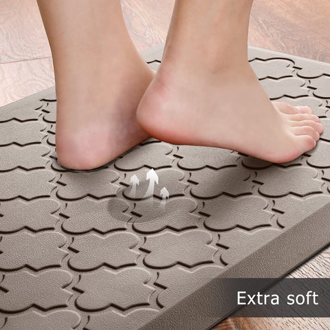 SoftDuo mat highlighting beveled edge to prevent trips in a busy kitchen
