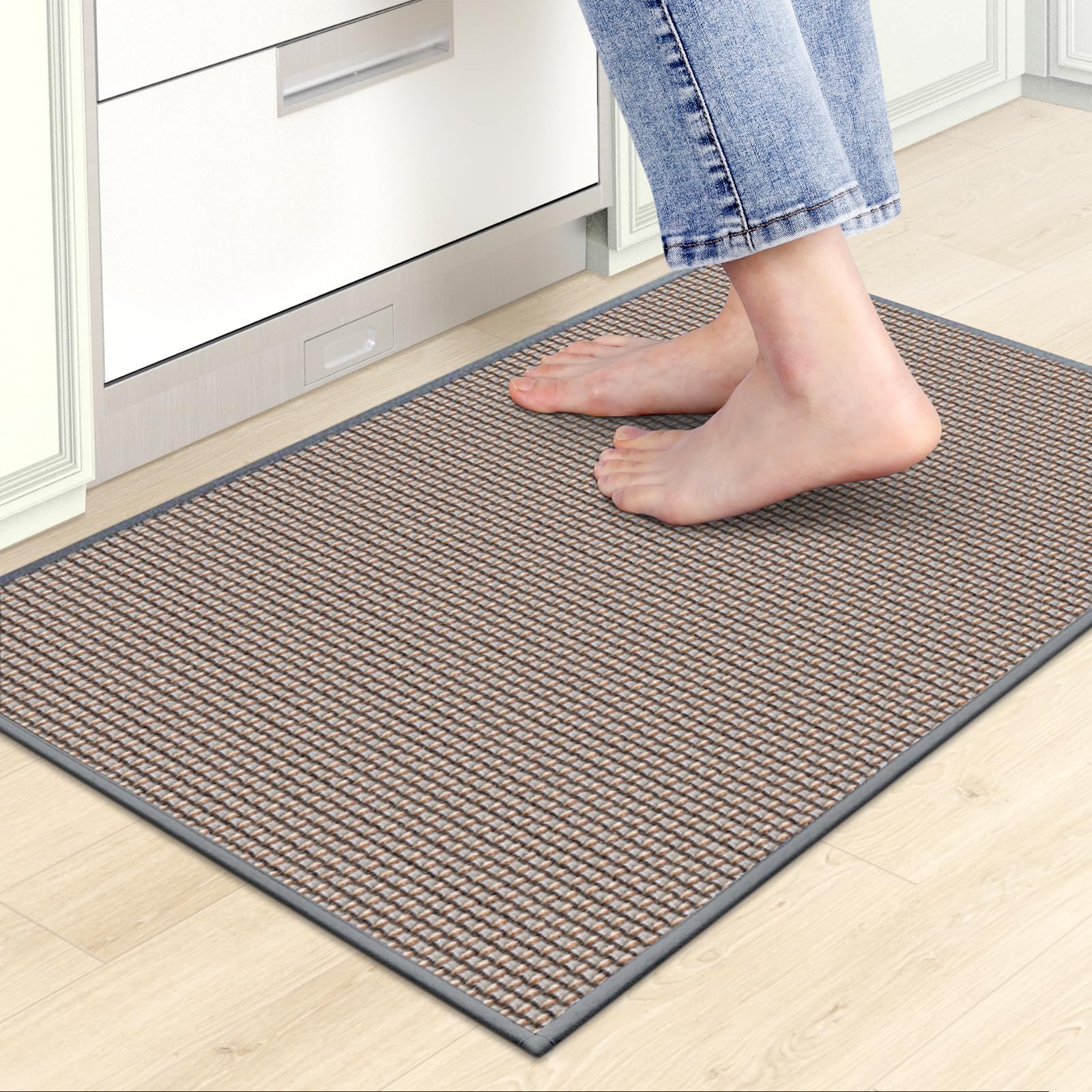 SoftDuo kitchen mat in front of sink, grey, with highly absorbent surface for spills
