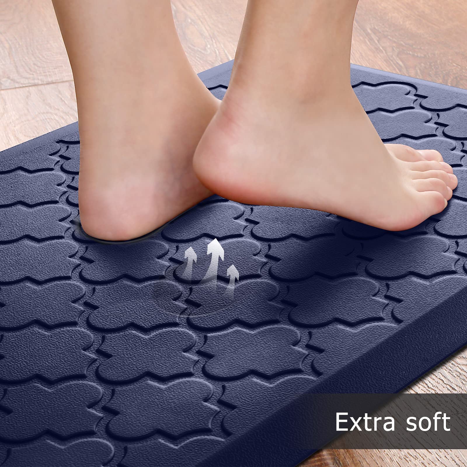 SoftDuo waterproof kitchen mat stays clean during spills and splashes.