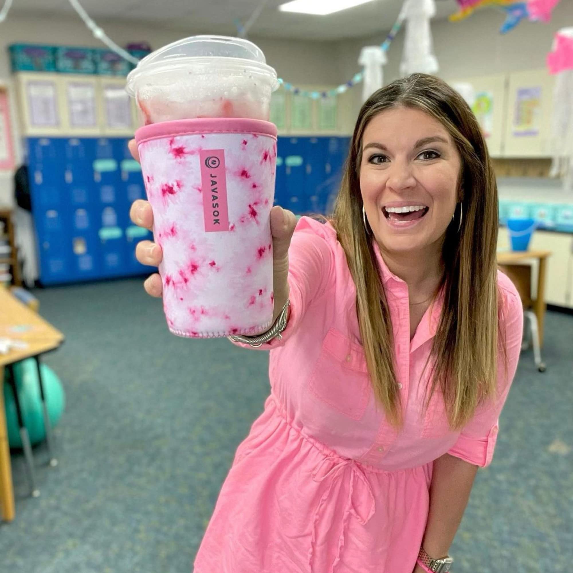Sok It JavaSok hands holding sleeve demonstrate comfortable non-slip grip.