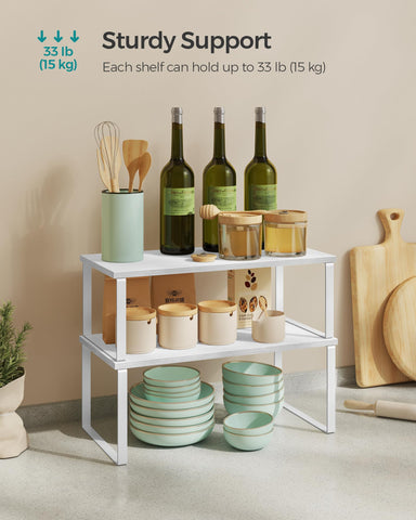 SONGMICS cloud white snow white finish creates a clean look.