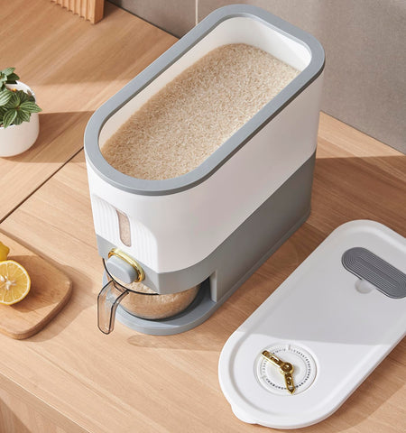 Sooyee auto dispenser button enabling quick measured portions.