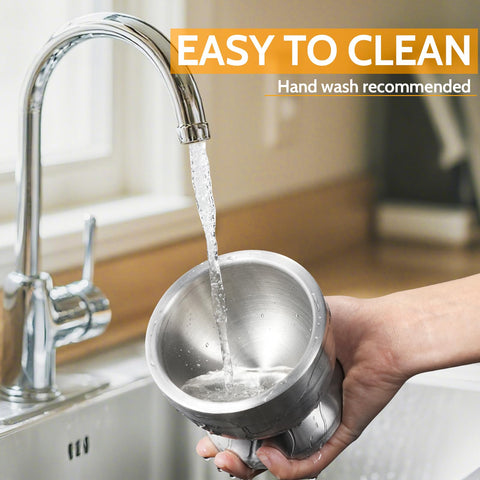 Sopito ergonomic pestle grip offers comfortable grinding sessions.