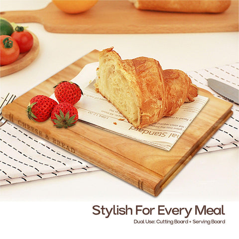 Soravita Book Cutting Board Set affiché sur son support pour une table propre