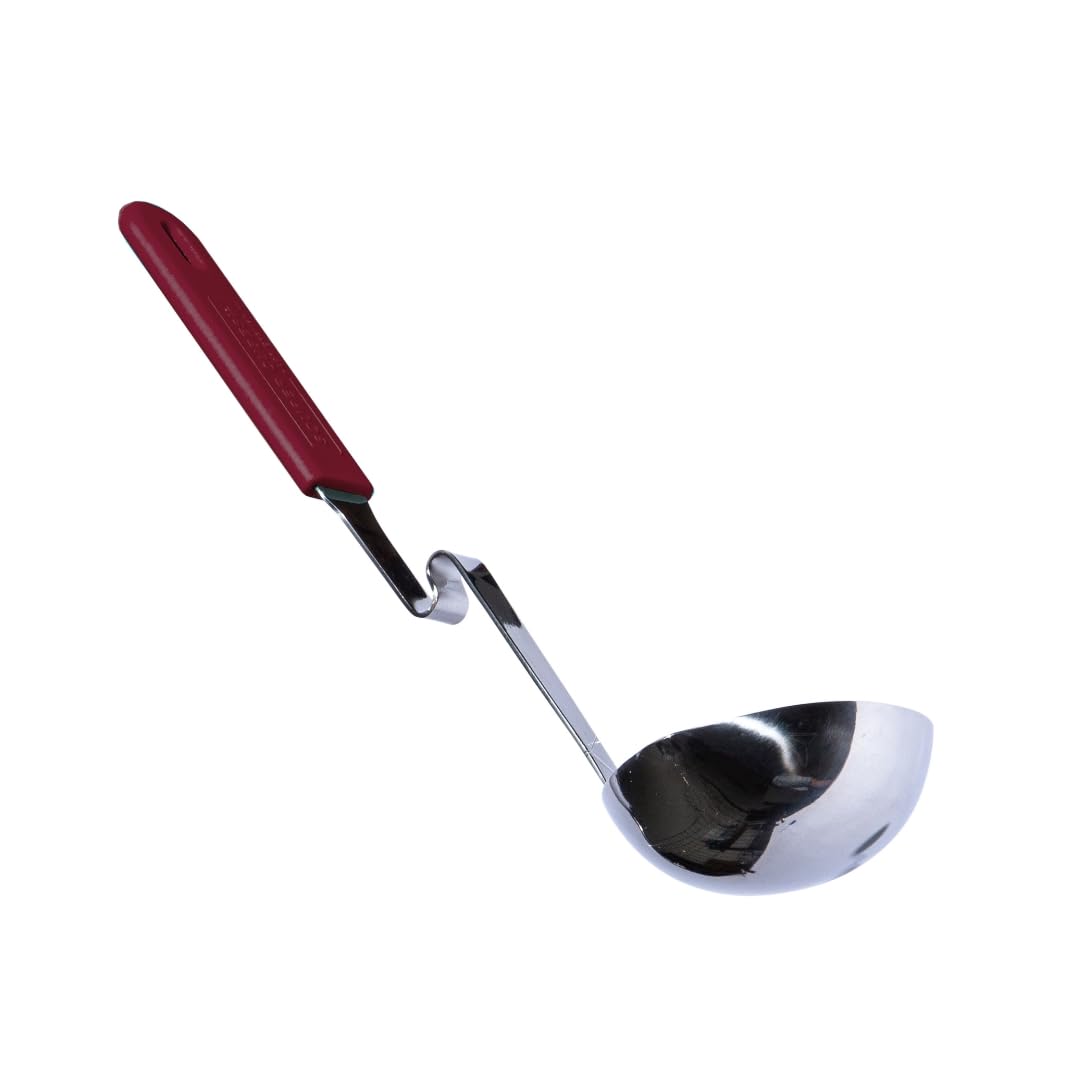 Souper Cubes silicone handle stays cool to the touch during stirring.