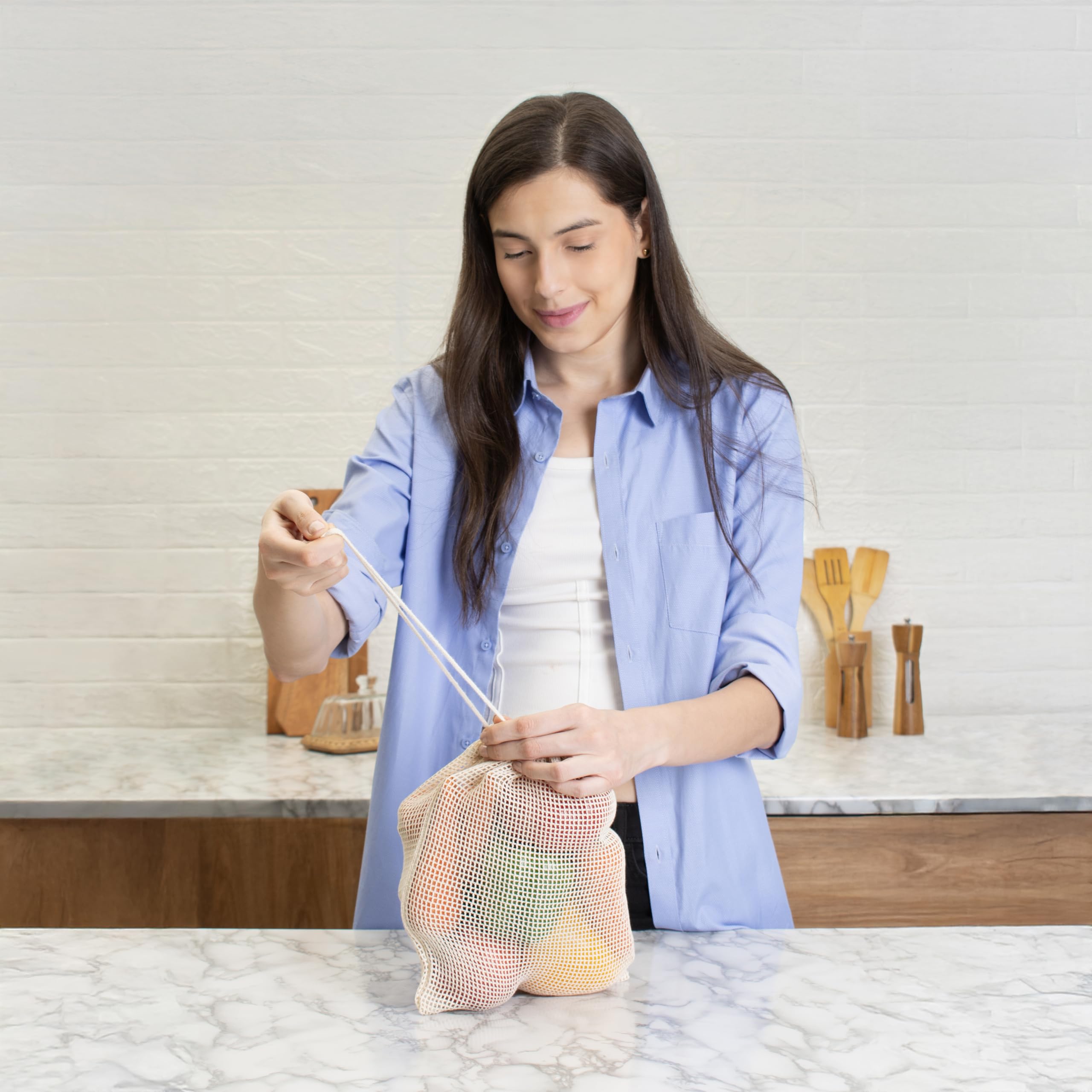 Organic cotton reusable bags by SOUS HOUSE in beige for vegetables.