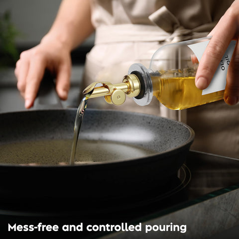 Spaceneat gold-plated pourer adds elegant touch to kitchen tasks.