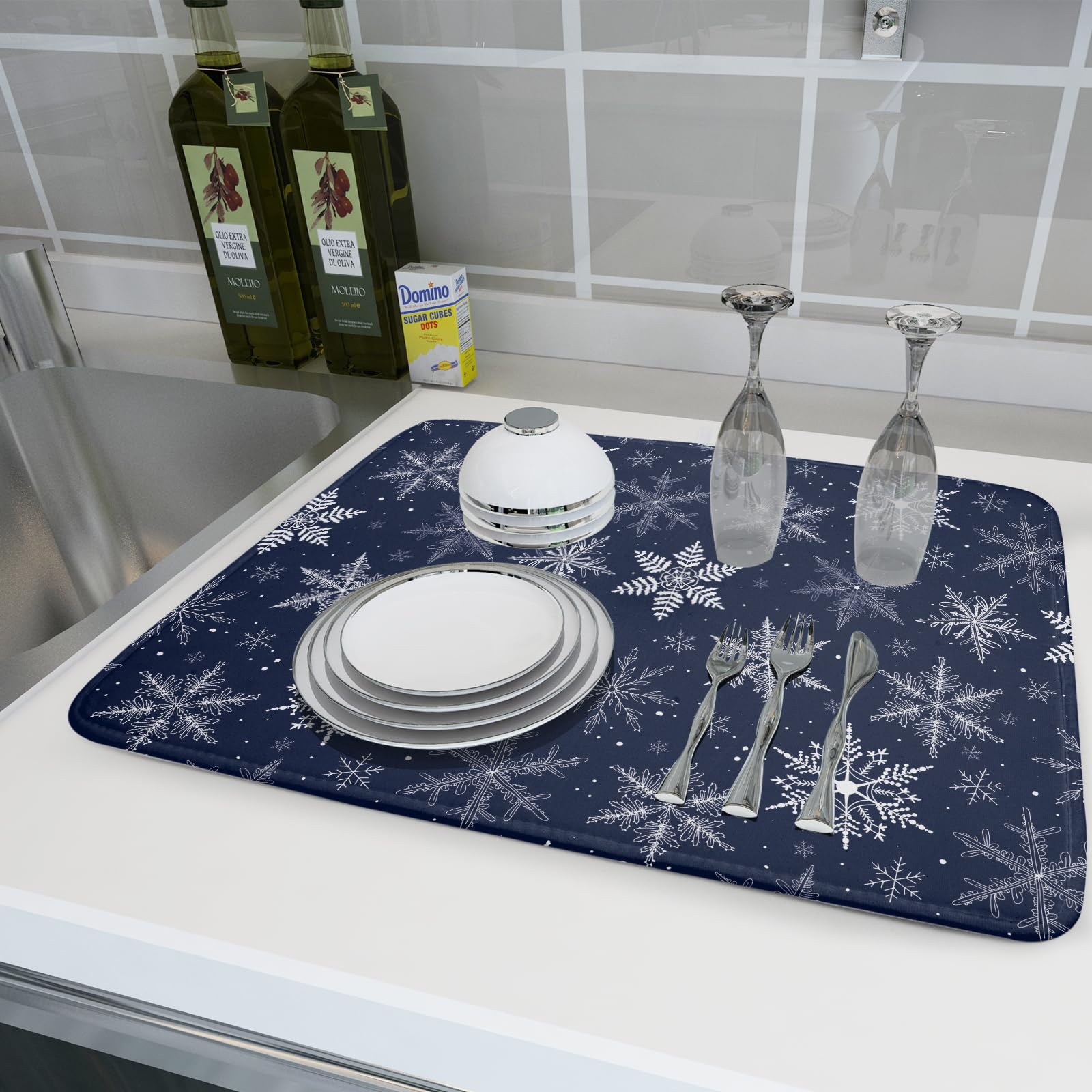 Sphragiyn 3-ply microfiber mat absorbs four times its weight.
