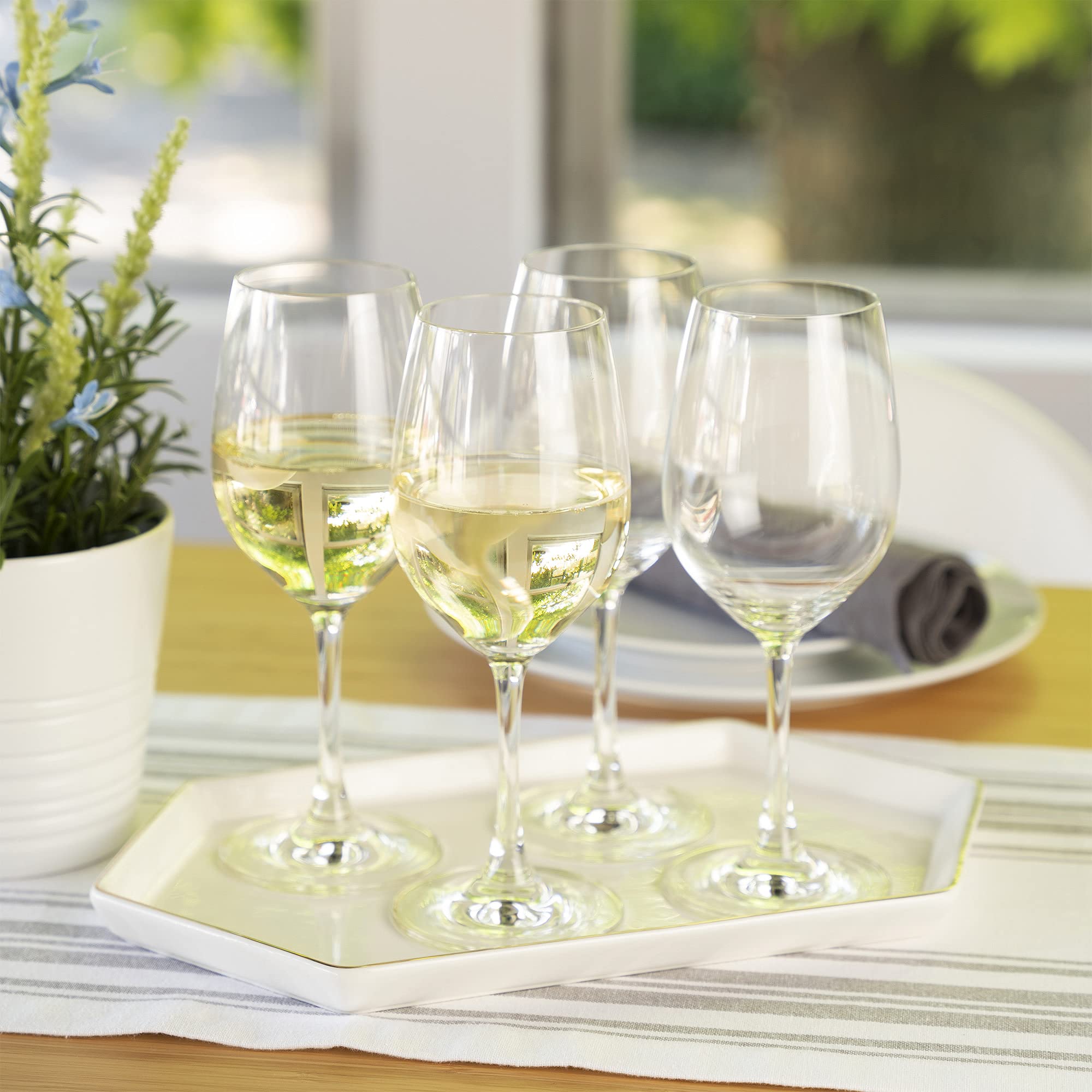 Spiegelau Wine Lovers wedding gift glass suits couples hosting guests