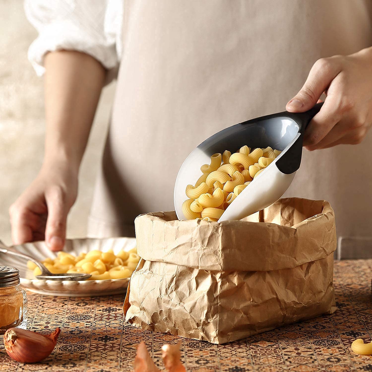 Spring Chef compact scoop fits narrow containers and shelves.