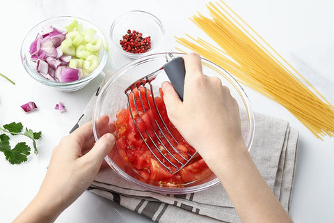 Spring Chef dough blender biscuits with flaky texture thanks to blade design