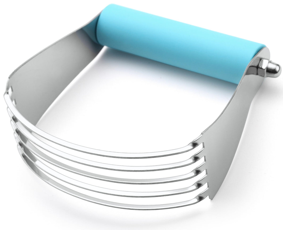 Spring Chef dough blender close-up handle showing ergonomic grip for easy mixing
