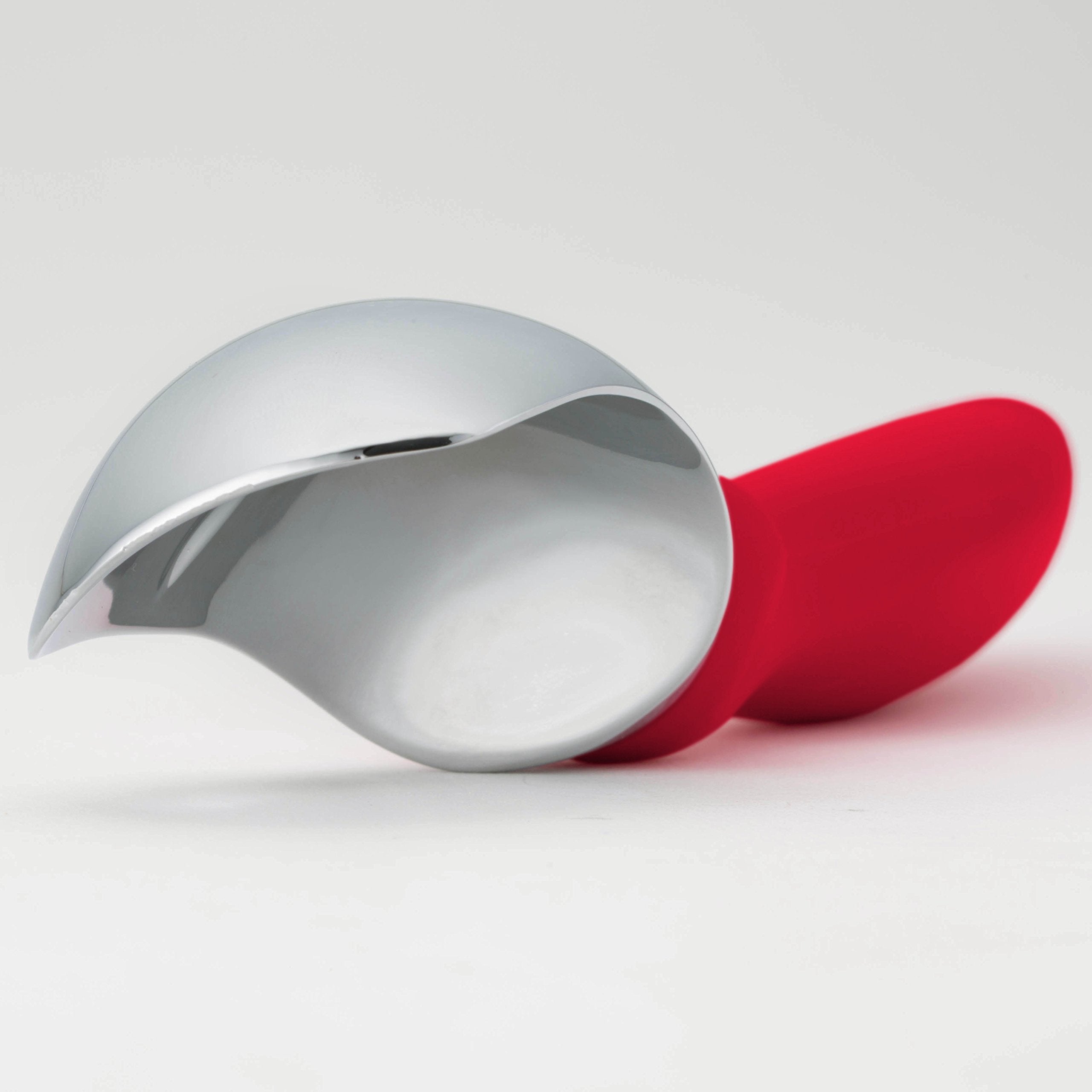 Spring Chef ice cream scoop easy-clean construction makes maintenance quick.