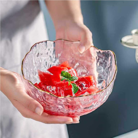 S.ROKE TTAN nesting bowls save cupboard space for daily use.
