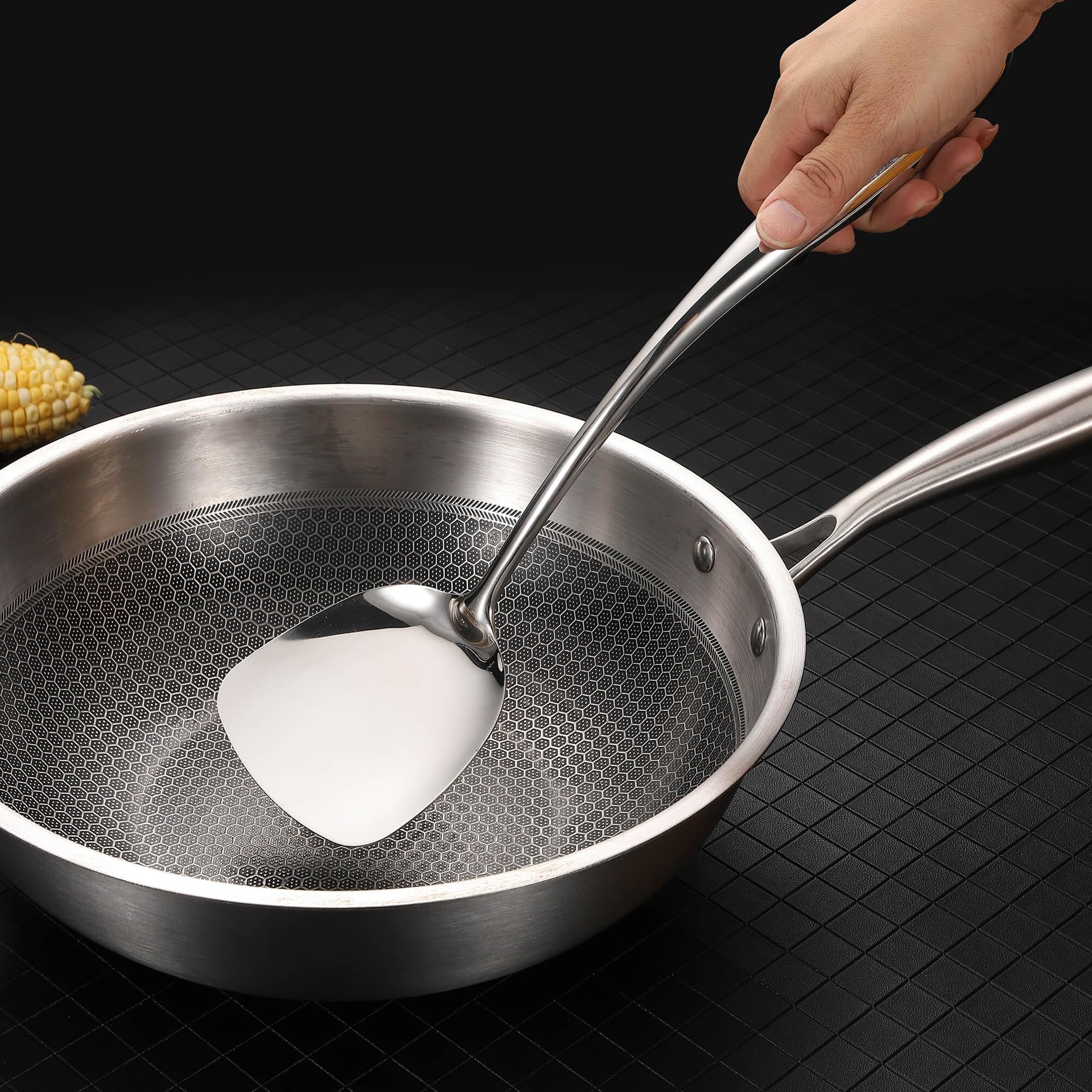 Standcn spaghetti spoon helps portion and serve pasta