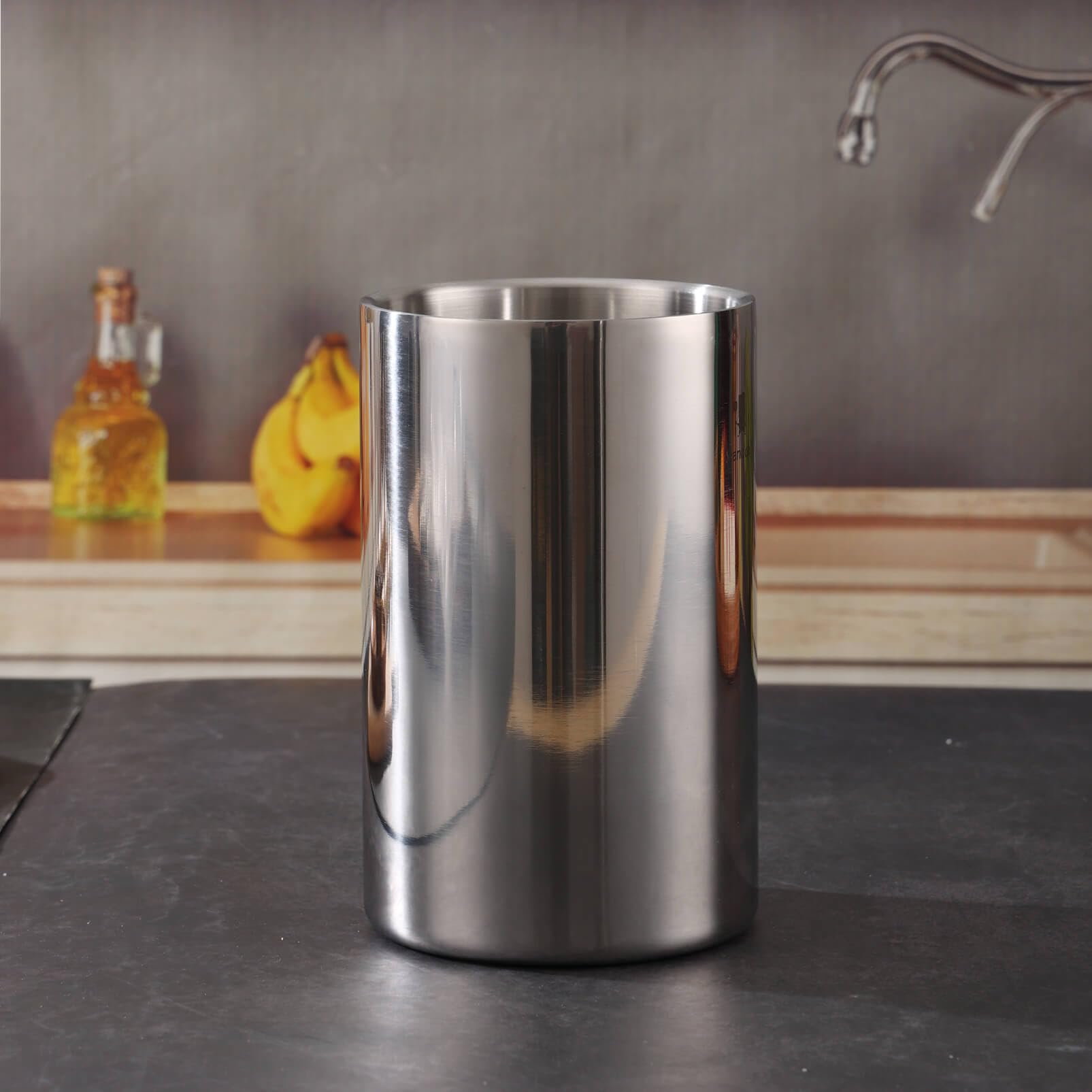 Standcn heavy-duty 304 stainless steel design resists rust and corrosion.