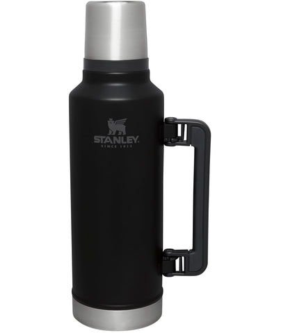 Stanley Classic Legendary Vacuum Bottle wide mouth for easy filling and thorough cleaning on the go.