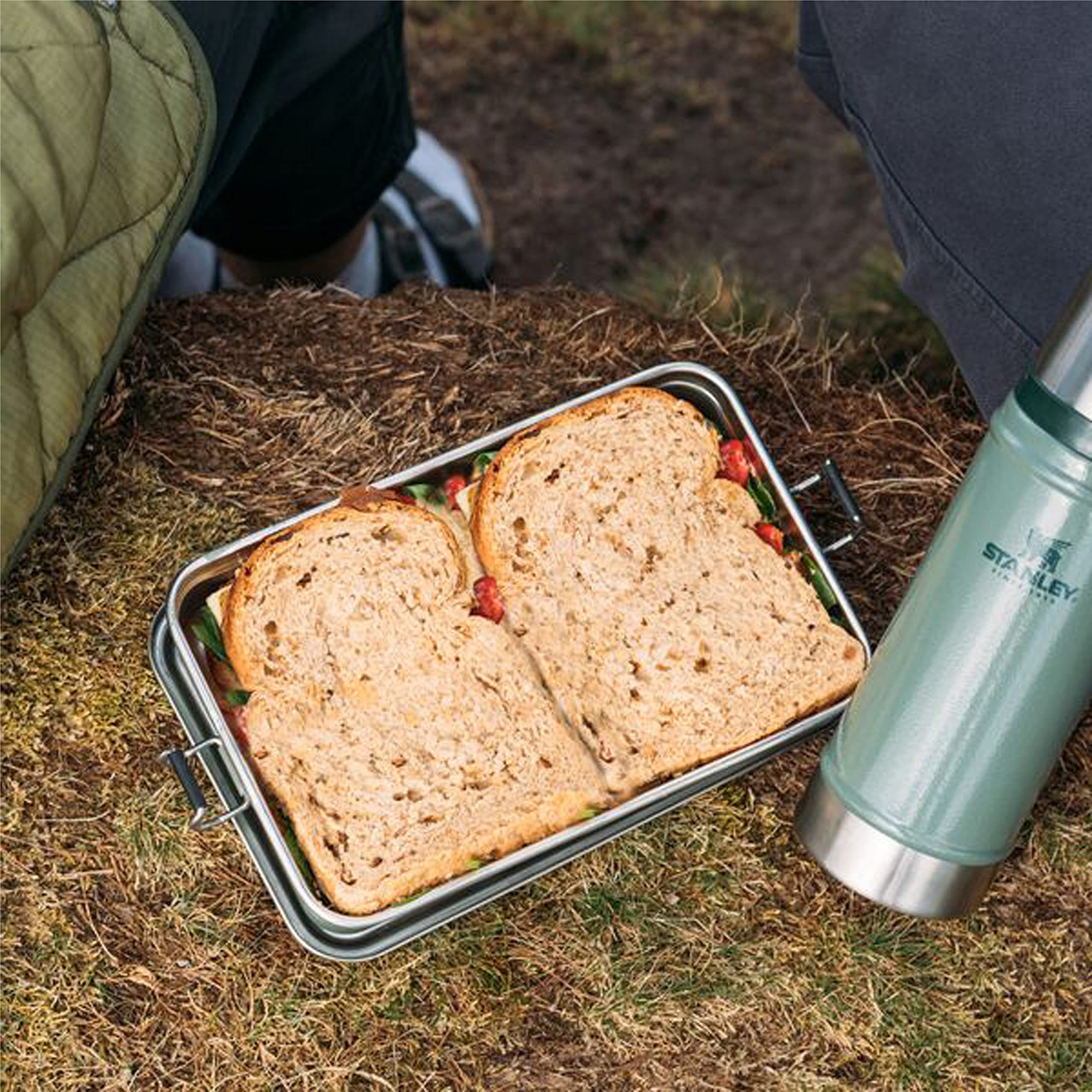 STANLEY box showcases durable 18-8 stainless steel construction