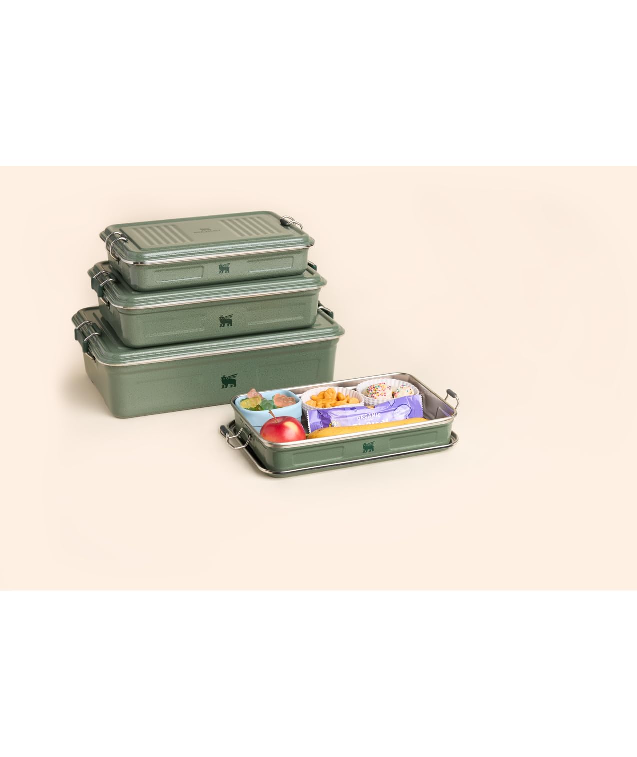 STANLEY Useful Box with sturdy latch secures contents during transport