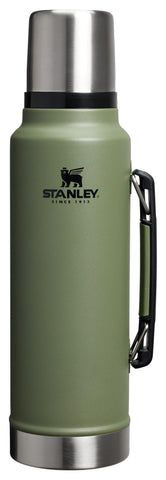 Stanley Classic vacuum bottle front view in dried pine finish for everyday use