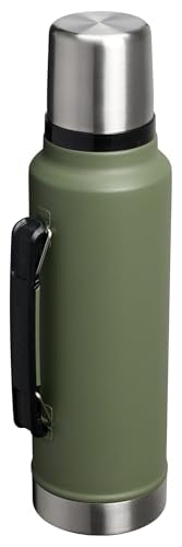 Close-up of Stanley leakproof cup lid showing spill resistance