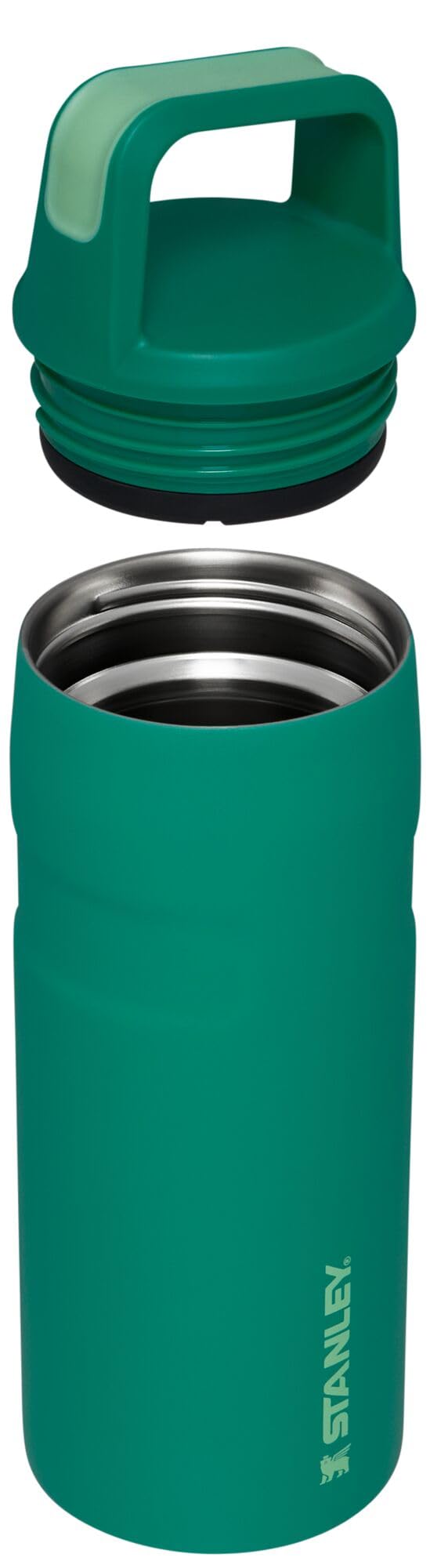 Stanley IceFlow soft-touch grip enables comfortable transport on walks.