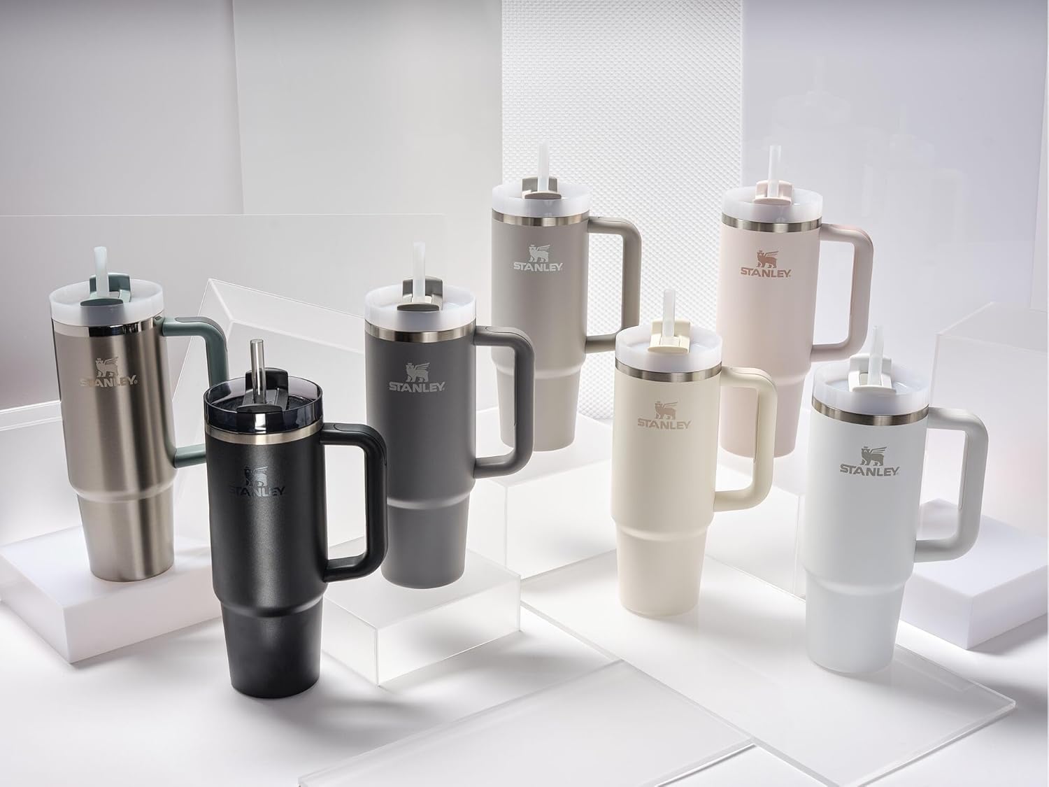 BPA-free build ensures safe everyday hydration.