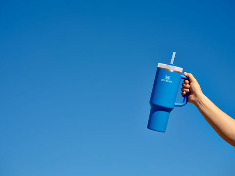 STANLEY Quencher H2.0 offers drink-opening option for easy sipping.