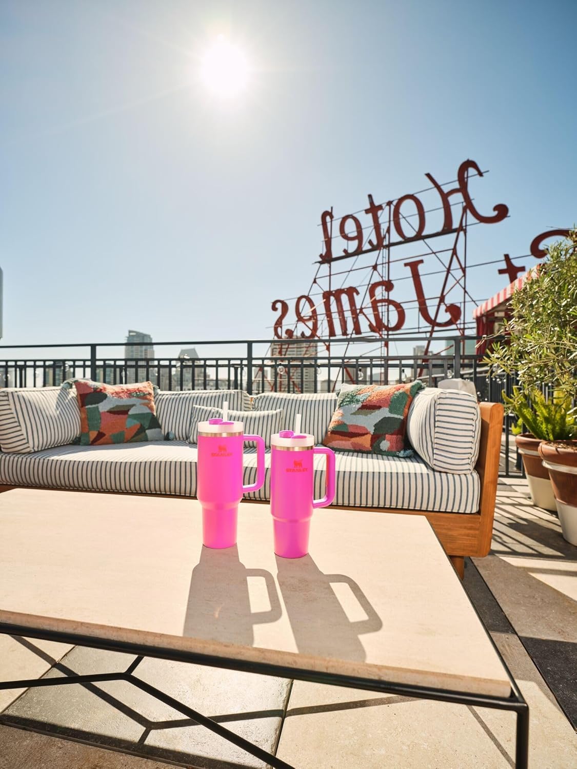 STANLEY Quencher H2.0 leak-resistant design prevents spills