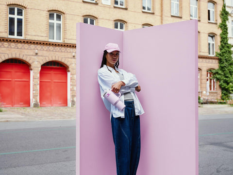 Stanley Quencher fits most cup holders for confident travel and gym sessions.