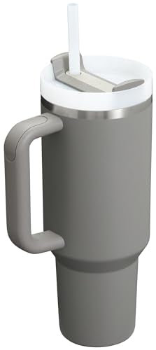 STANLEY Quencher H2.0 FlowState lid with three positions for spill-safe sipping.