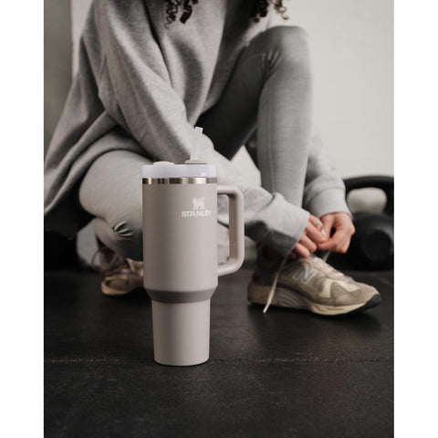 40 oz STANLEY Quencher fits most cup holders for travel and daily use.