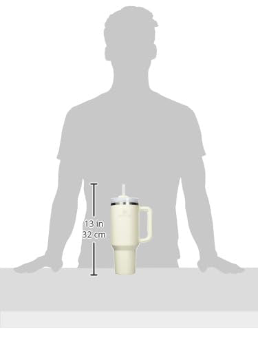 Stanley Quencher H2.0 straw in place shows secure seal during movement.