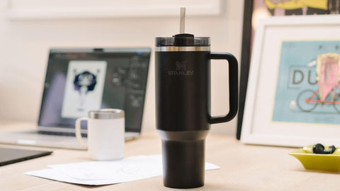 STANLEY Quencher H2.0 base fits most cup holders