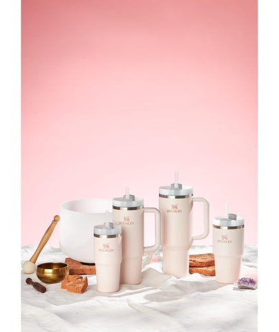 STANLEY Quencher H2.0 dishwasher-safe lid and tumbler for easy cleaning