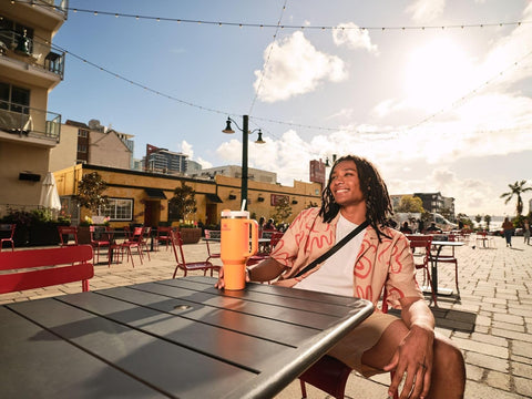 Stanley Quencher H2.0 40 oz dishwasher-safe for easy cleaning.