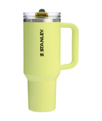 Stanley Quencher ProTour flip-straw-40oz: built-in straw for easy sipping on the go.