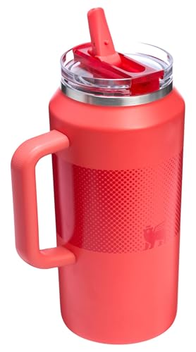 Textured handle on the Stanley Quencher ProTour for comfortable carrying.