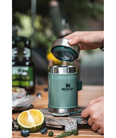 90 percent recycled stainless steel body supports sustainable choices.
