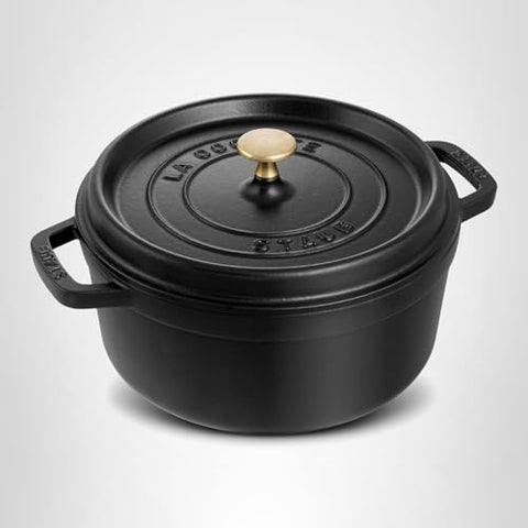 STAUB 4qt capacity serves 3–4 for hearty meals
