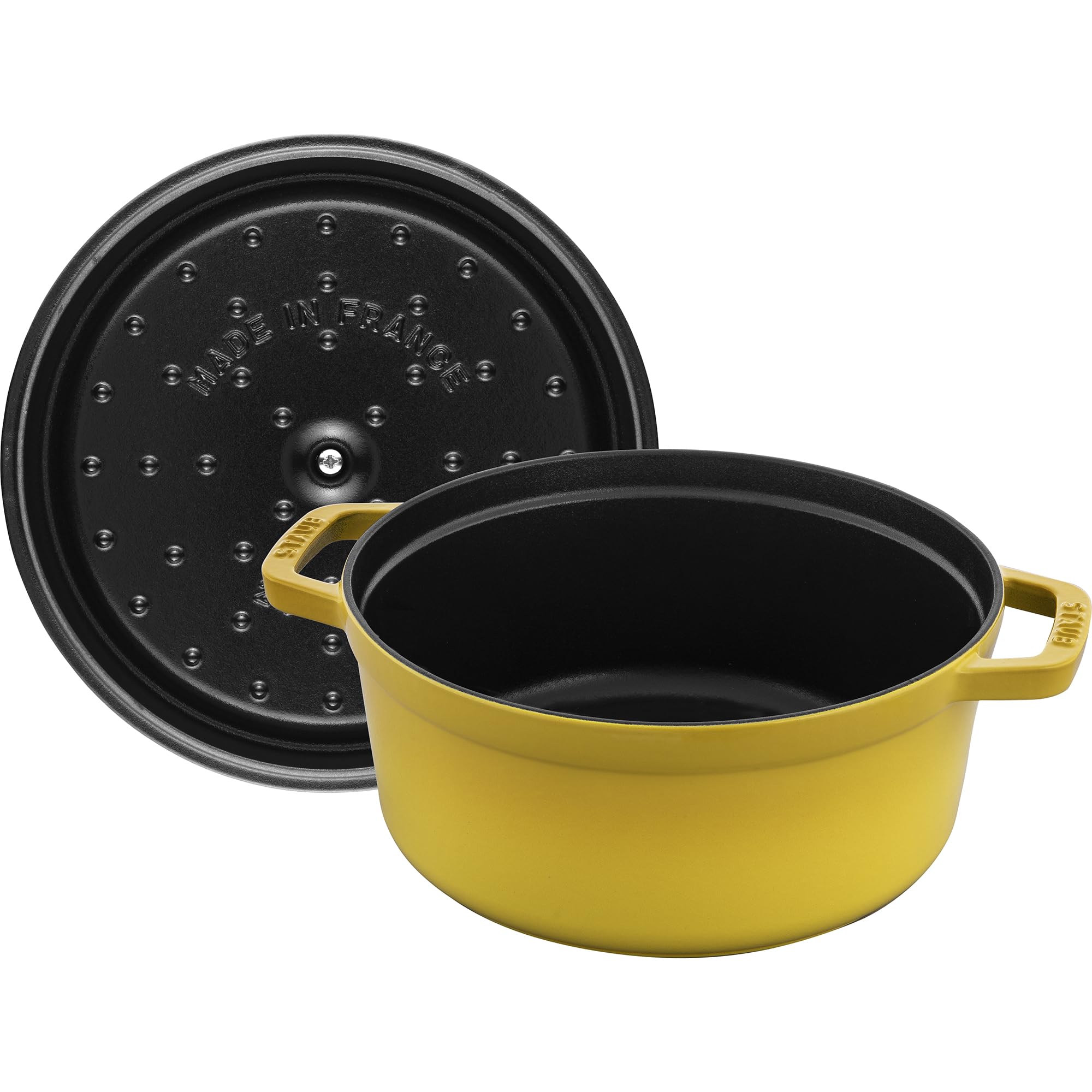 Staub 4-qt round oven citron nickel-knob-detail adds durability.