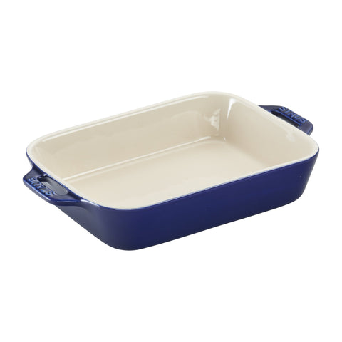 STAUB ergonomic handles on rectangular dish for easy lifting