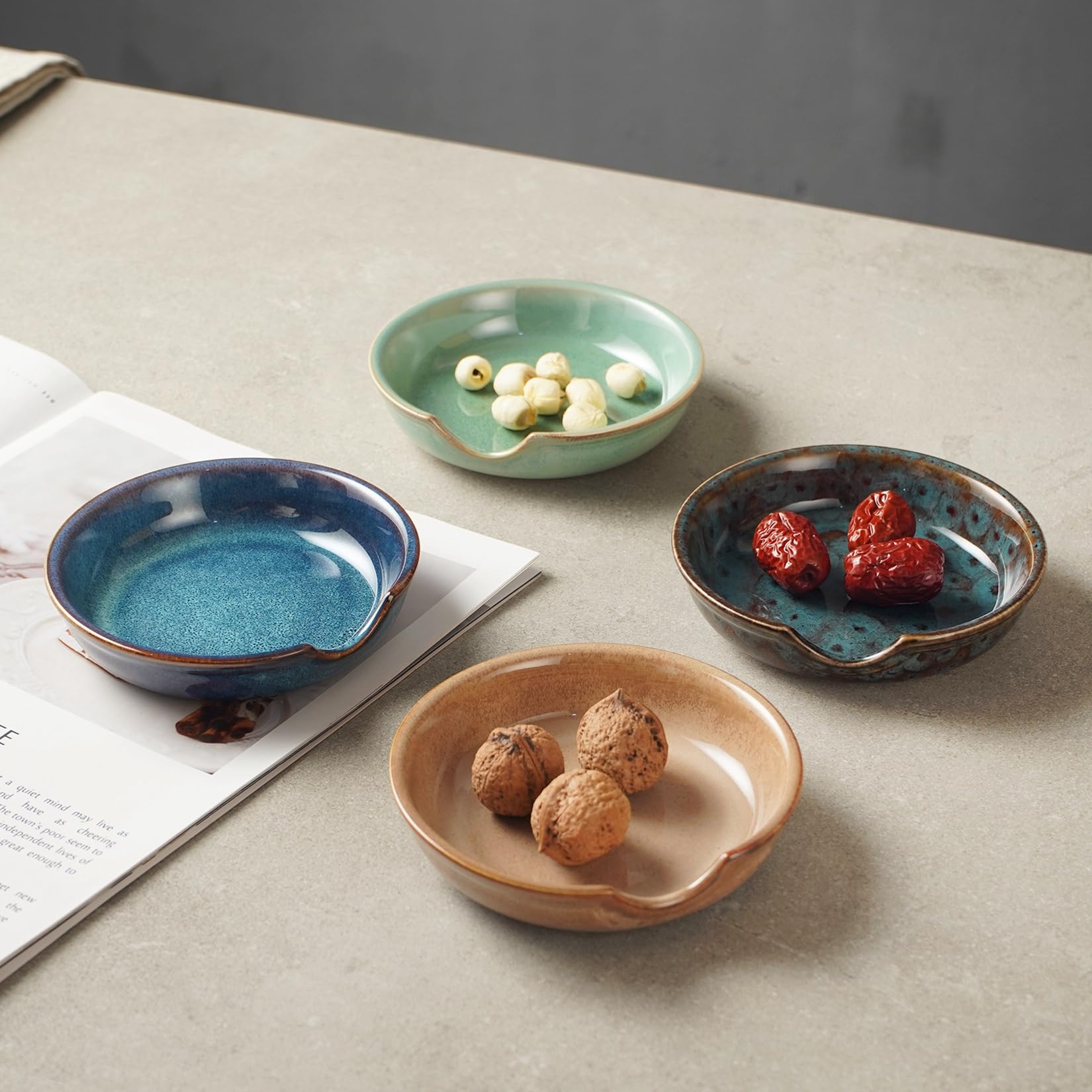 STE-CER set of 4 spoon rests provides coordinated counter organization