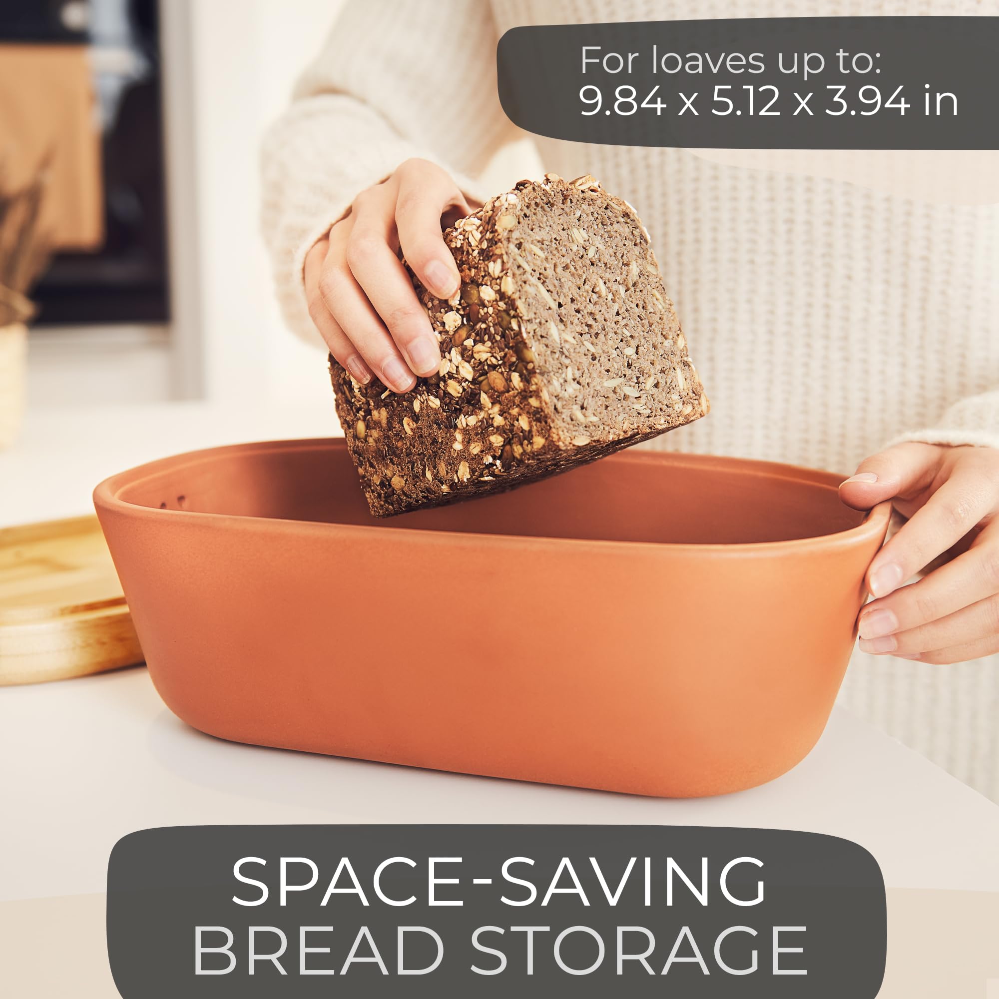 Steinzeit bottom grooves that promote airflow in bread box