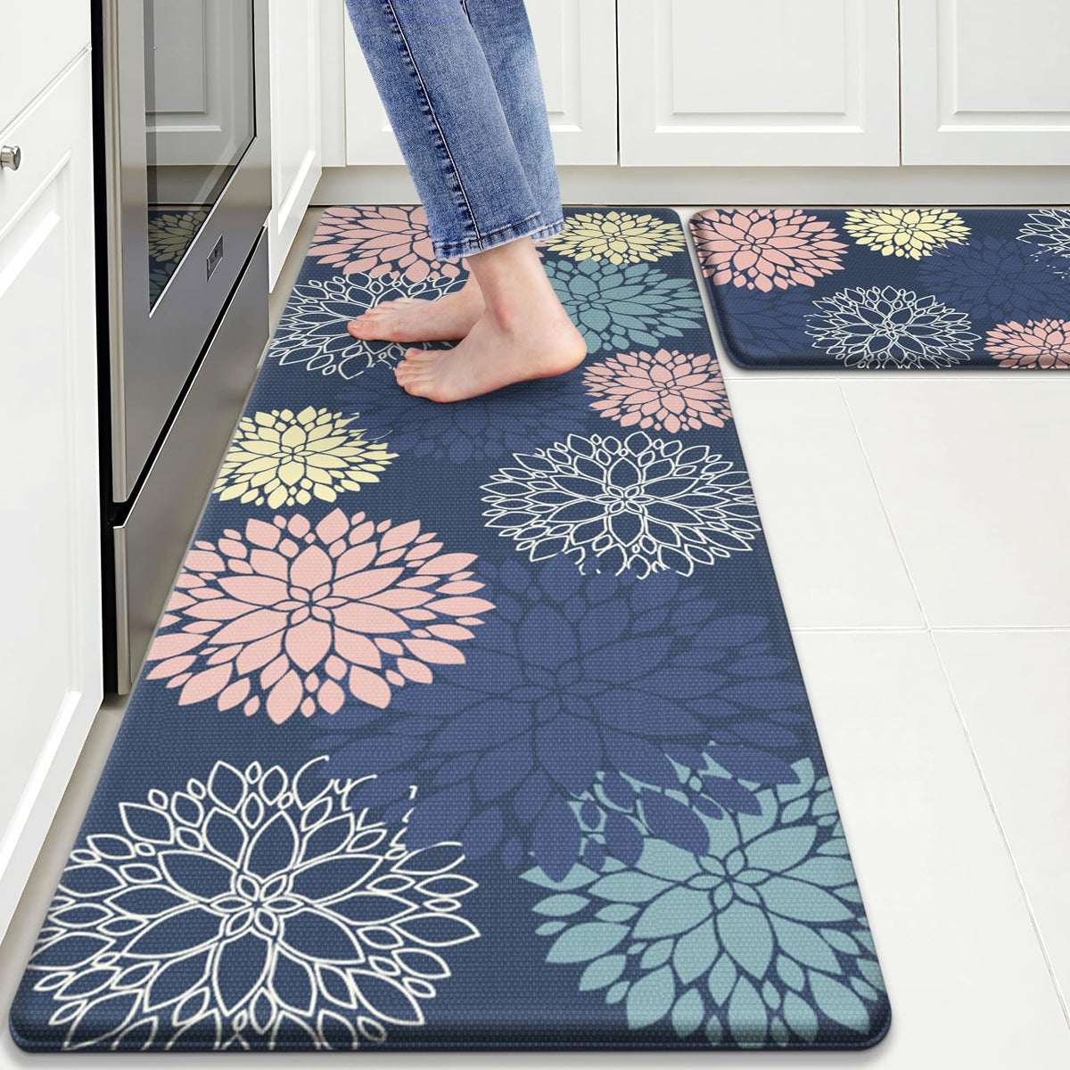StepLively anti-fatigue kitchen mat close-up highlighting cushioning for comfortable standing.